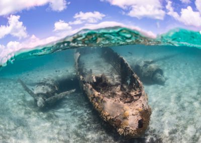 Made in Water Photography - Boat - Wreck - Underwater - Photo shoot - Bahamas